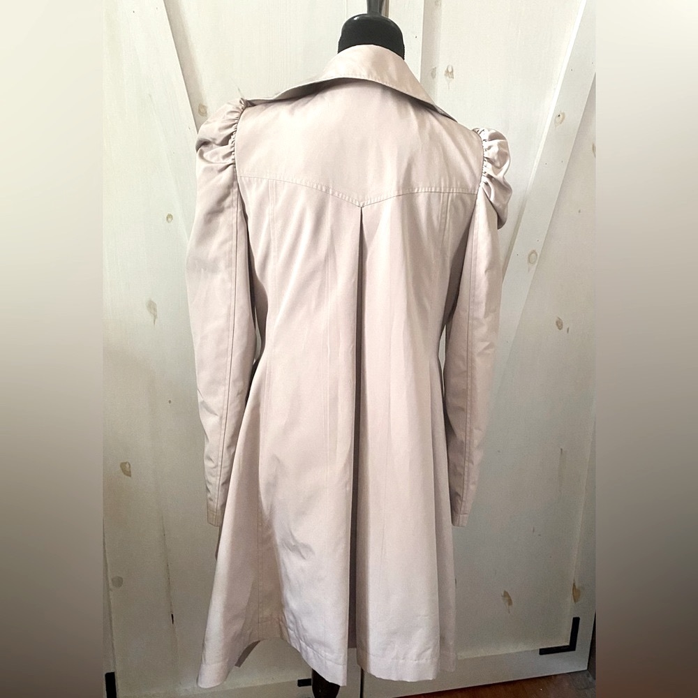 Jennifer Lopez Trench Coat View 3